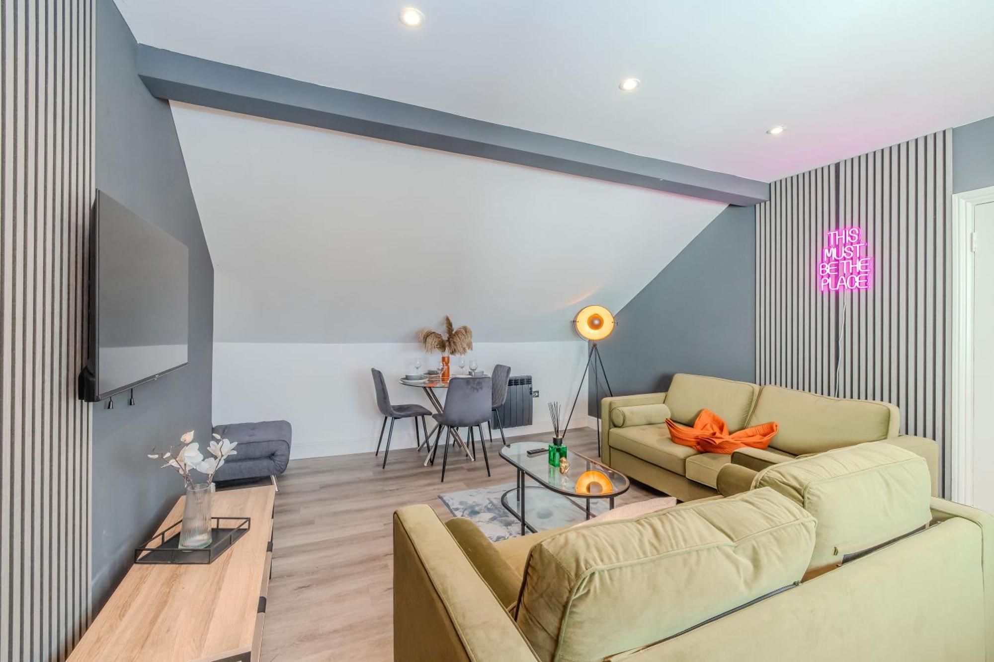 Luxe City Living L 2-Bedroom Flat With Free Parking Брайтонн Экстерьер фото