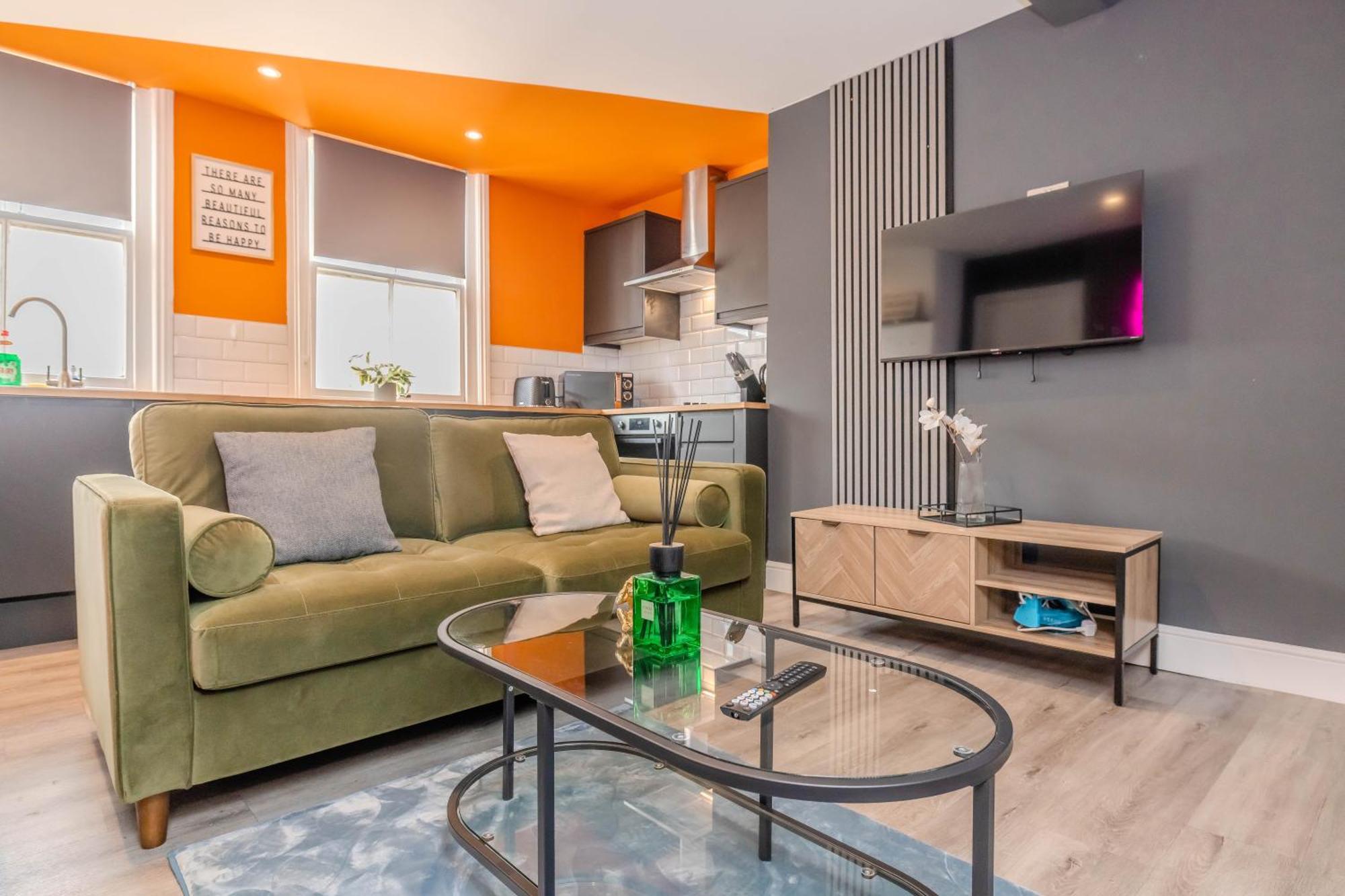 Luxe City Living L 2-Bedroom Flat With Free Parking Брайтонн Экстерьер фото