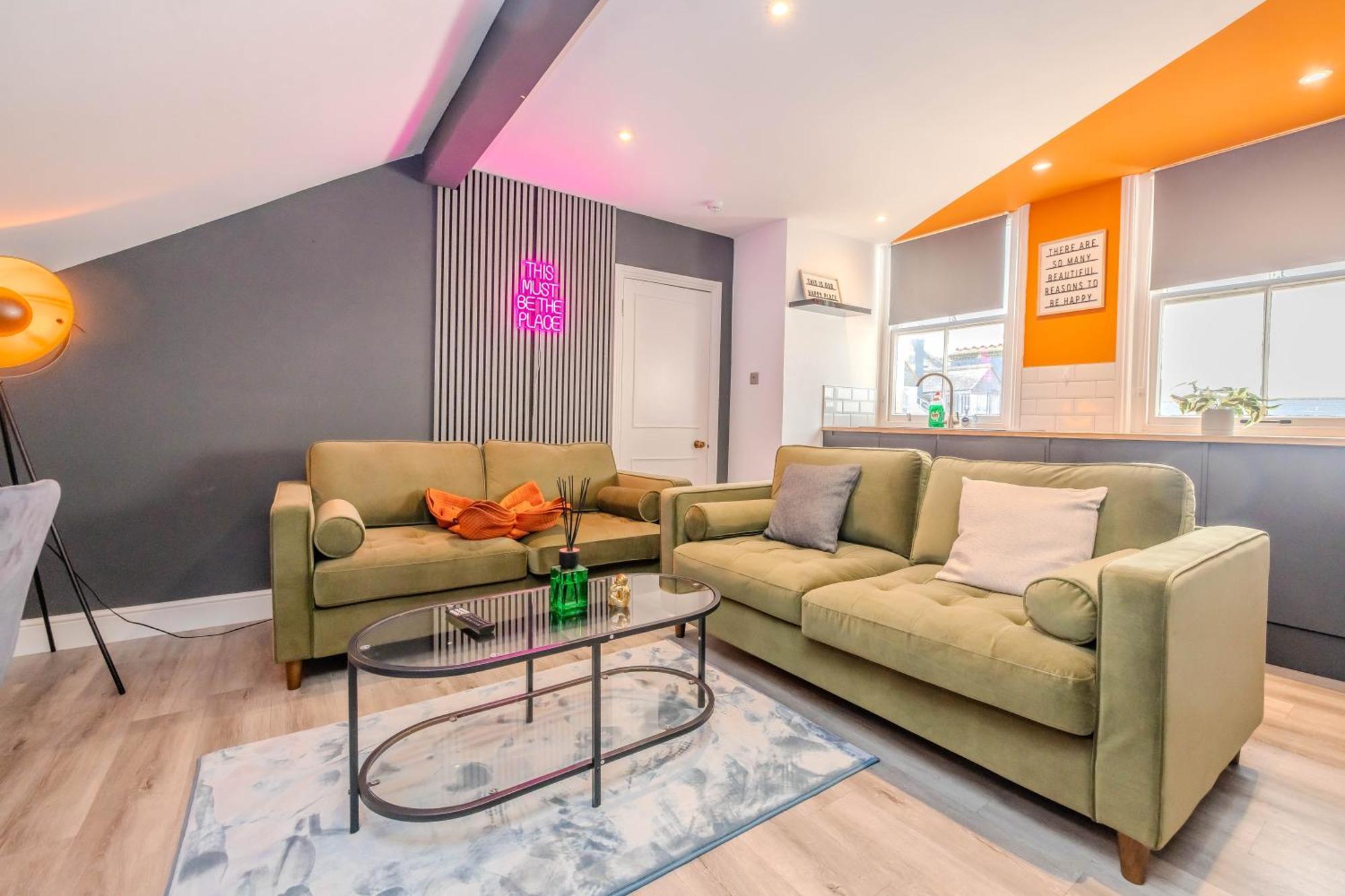 Luxe City Living L 2-Bedroom Flat With Free Parking Брайтонн Экстерьер фото