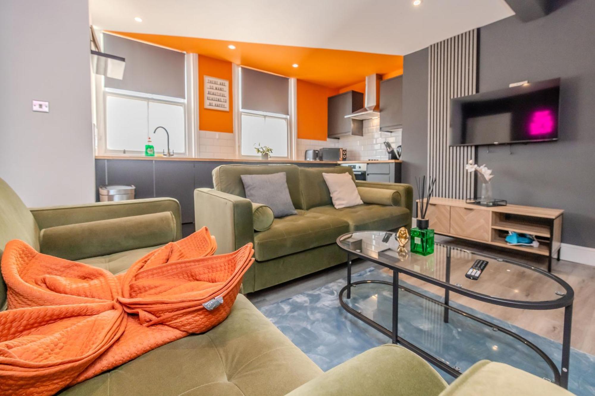 Luxe City Living L 2-Bedroom Flat With Free Parking Брайтонн Экстерьер фото